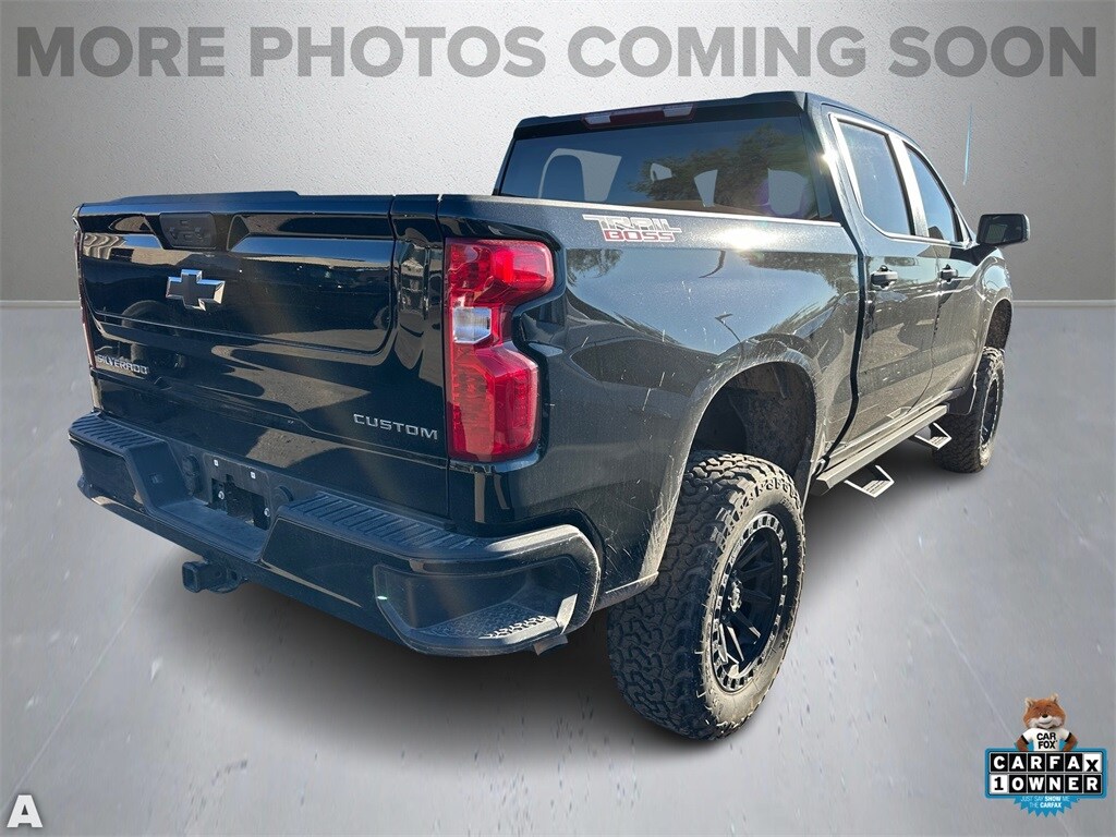 2025 Chevrolet Silverado 1500 Custom Trail Boss photo 3