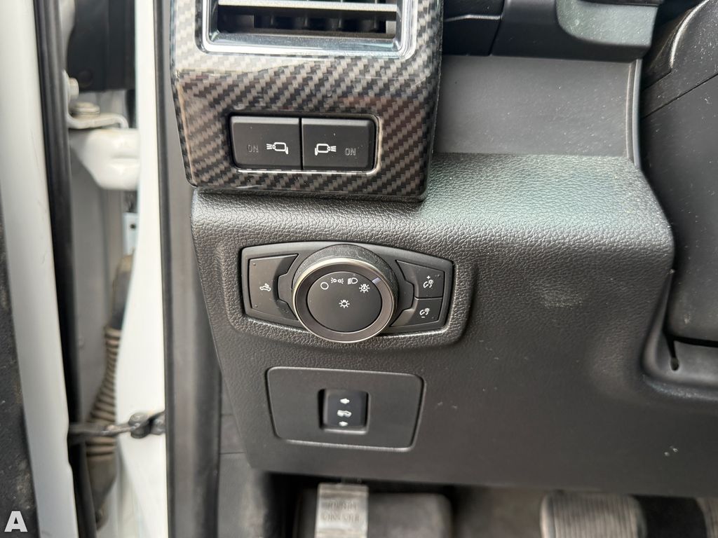 Used 2018 Oxford White Ford Raptor image 10
