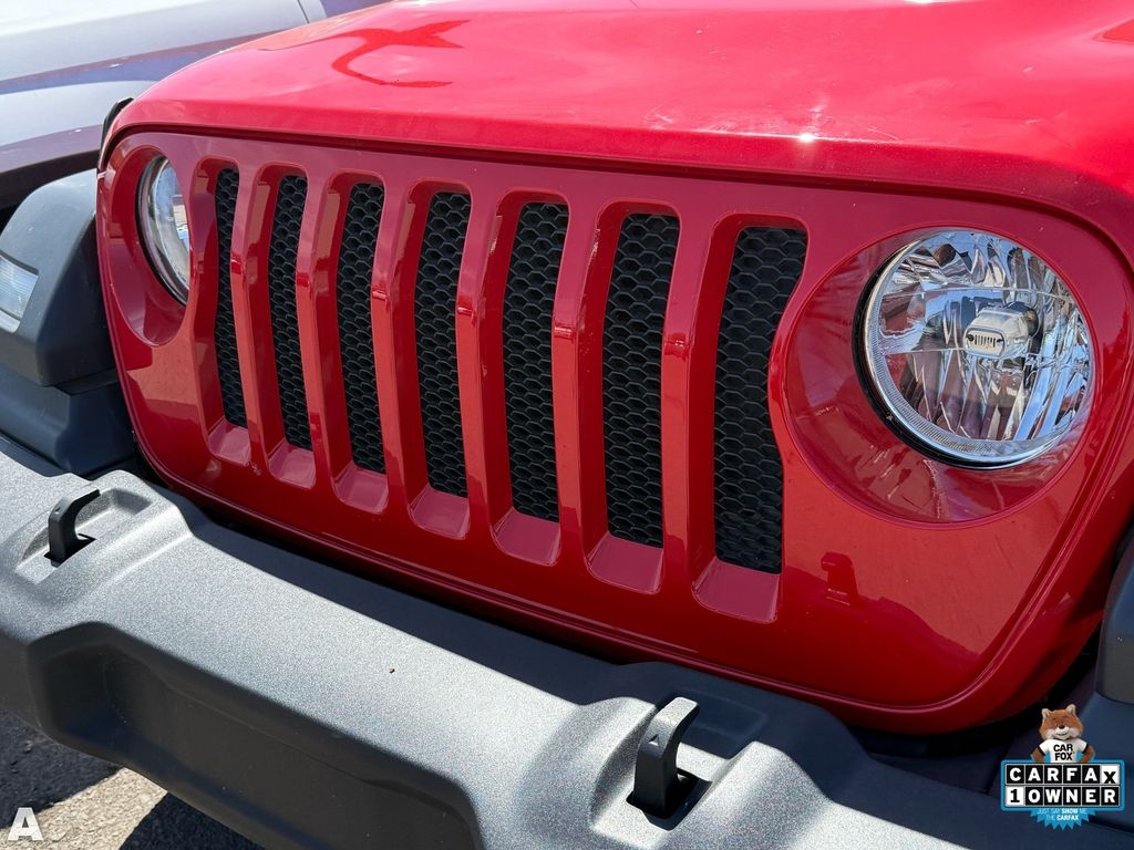 Used 2018 Firecracker Red Clearcoat Jeep Unlimited Sport S image 7
