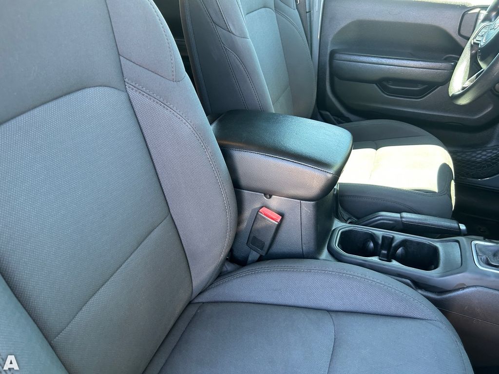 Certified Used 2022 Sting-Gray Clearcoat Jeep Unlimited Willys image 11