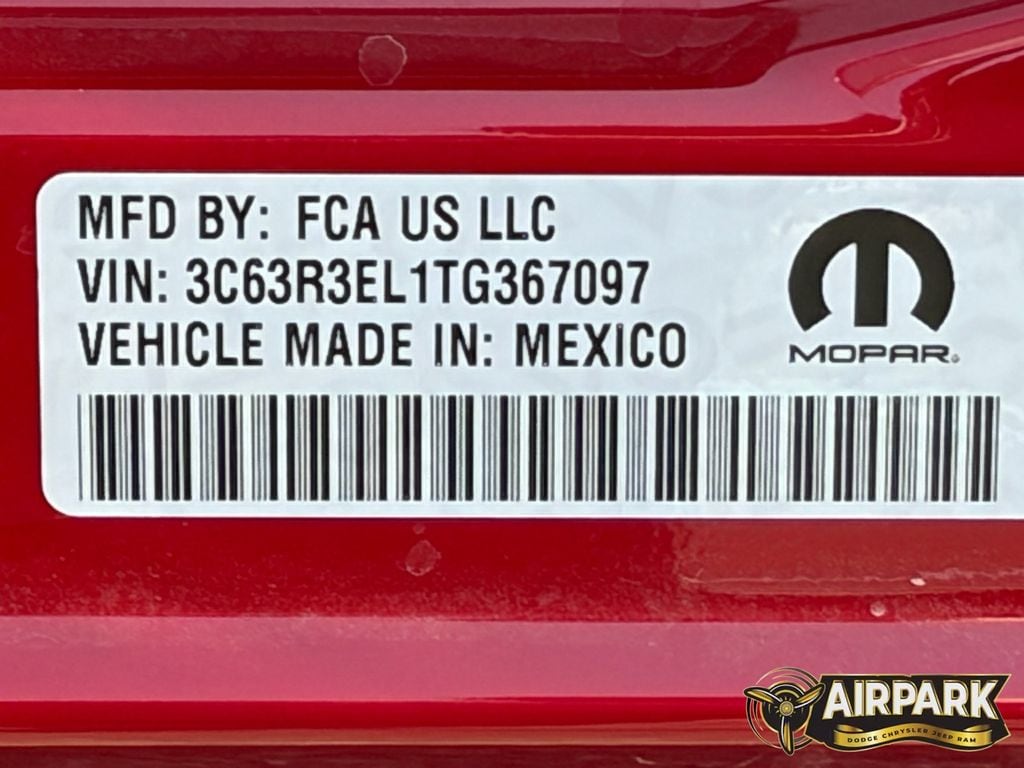 New 2026 Molten Red Pearlcoat Ram Laramie image 32