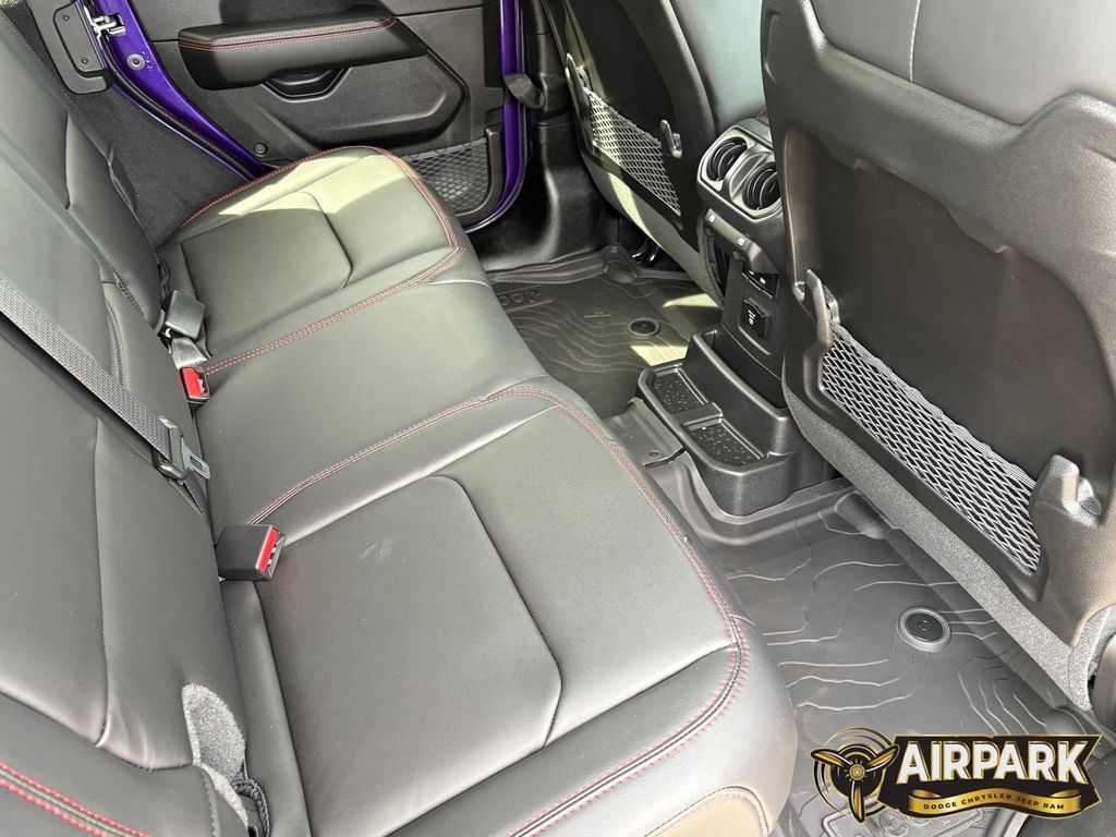 New 2026 Reign Jeep Rubicon image 13