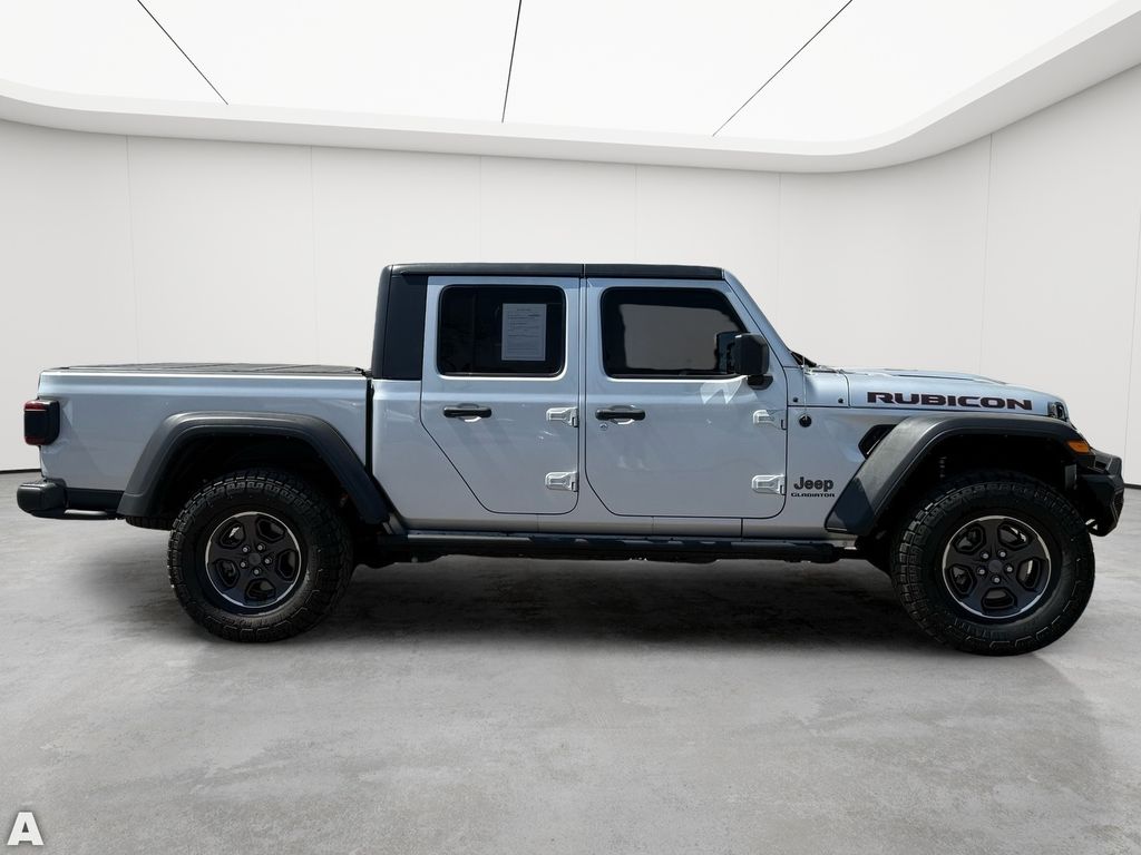 Used 2022 Silver Zynith Clearcoat Jeep Rubicon image 8