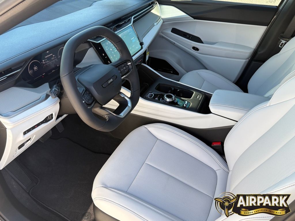 New 2026 Silver Zynith Jeep Laredo/Limited image 15