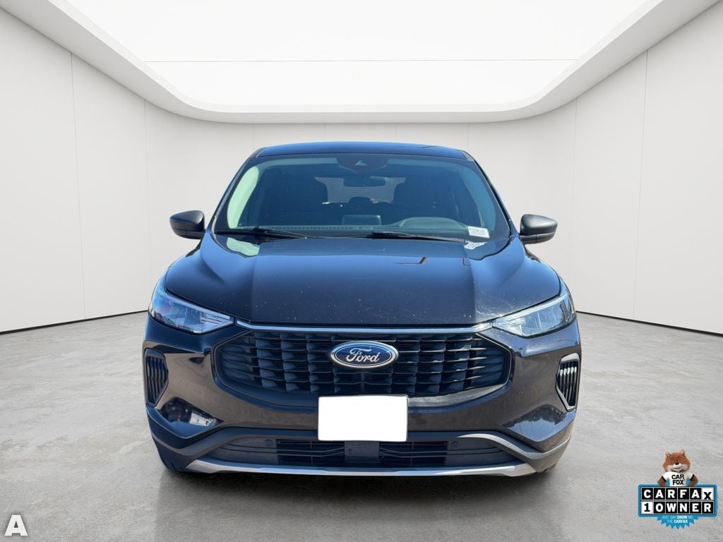 Used 2024 Black Metallic Ford Active image 5