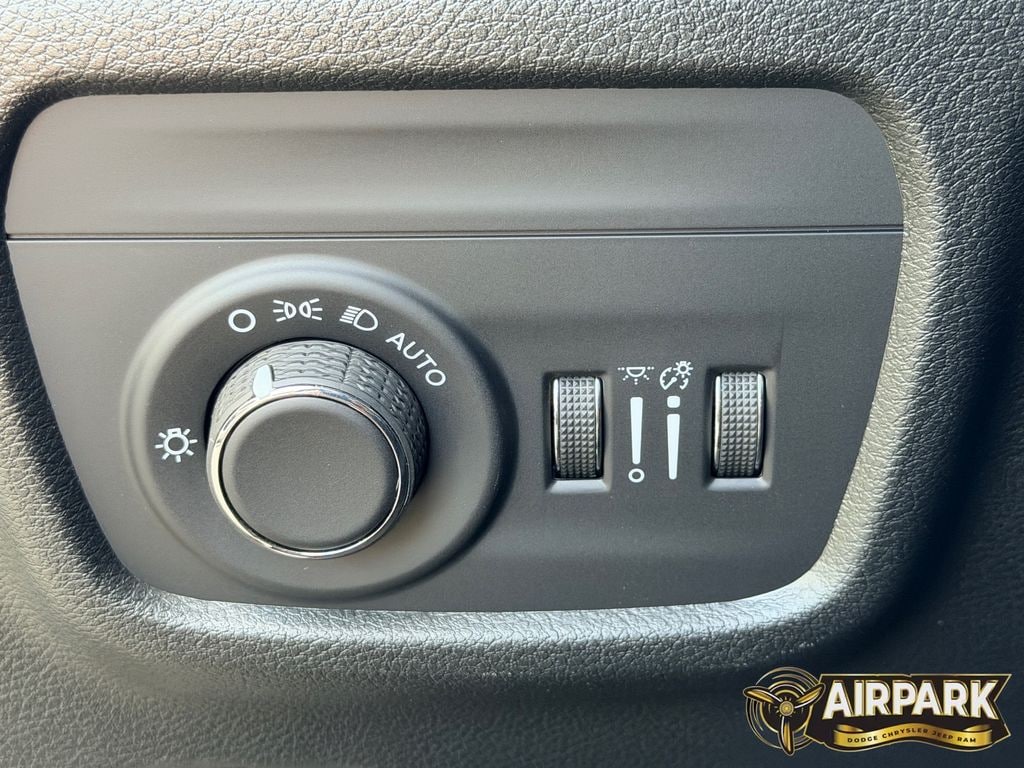 New 2026 Baltic Gray Jeep Laredo image 19