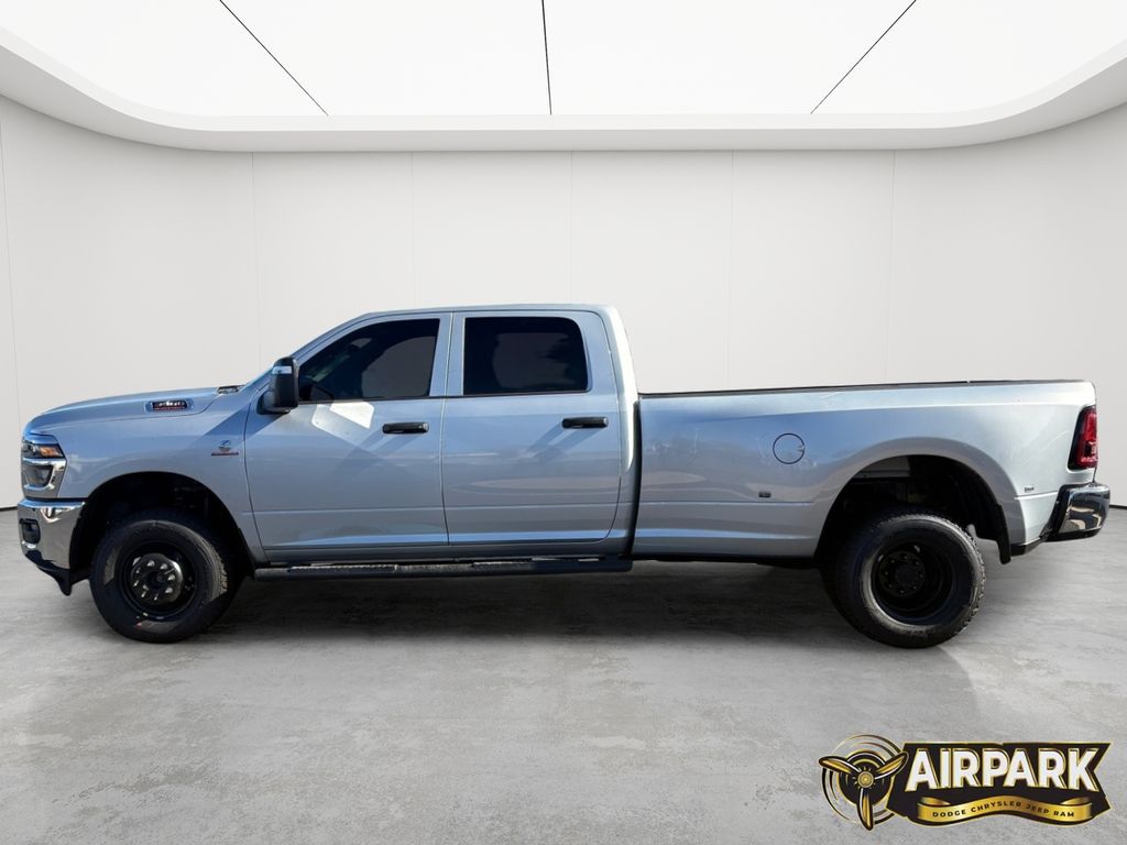 New 2026 Silver Zynith Ram Tradesman image 7