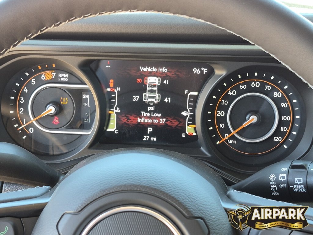 New 2026 Granite Crystal Jeep Rubicon image 22