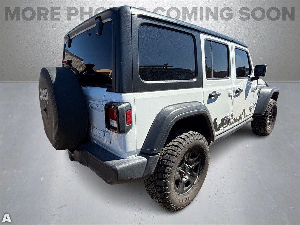 2018 Jeep Wrangler Unlimited Sport photo 3