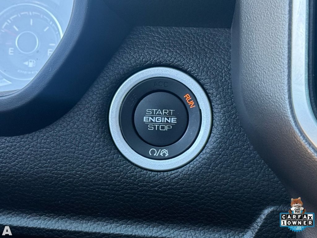 Used 2022 Granite Crystal Metallic Clearcoat Ram Big Horn/Lone Star image 25