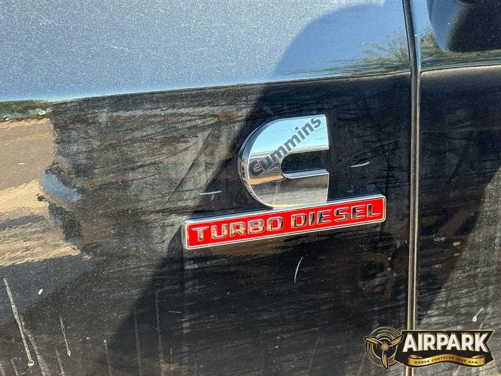 New 2026 Diamond Black Crystal Pearlcoat Ram Tradesman image 9