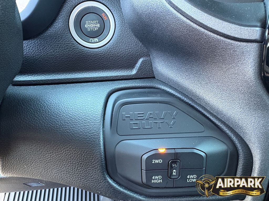 New 2026 Diamond Black Crystal Pearlcoat Ram Tradesman image 18