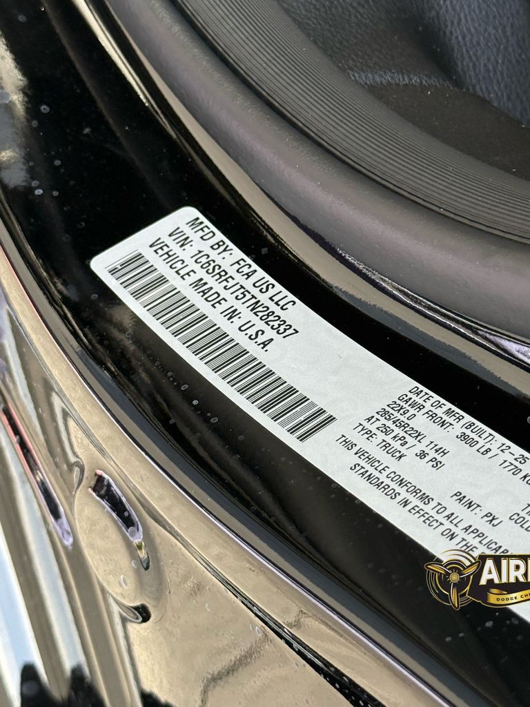 New 2026 Diamond Black Crystal Pearlcoat Ram Laramie image 30