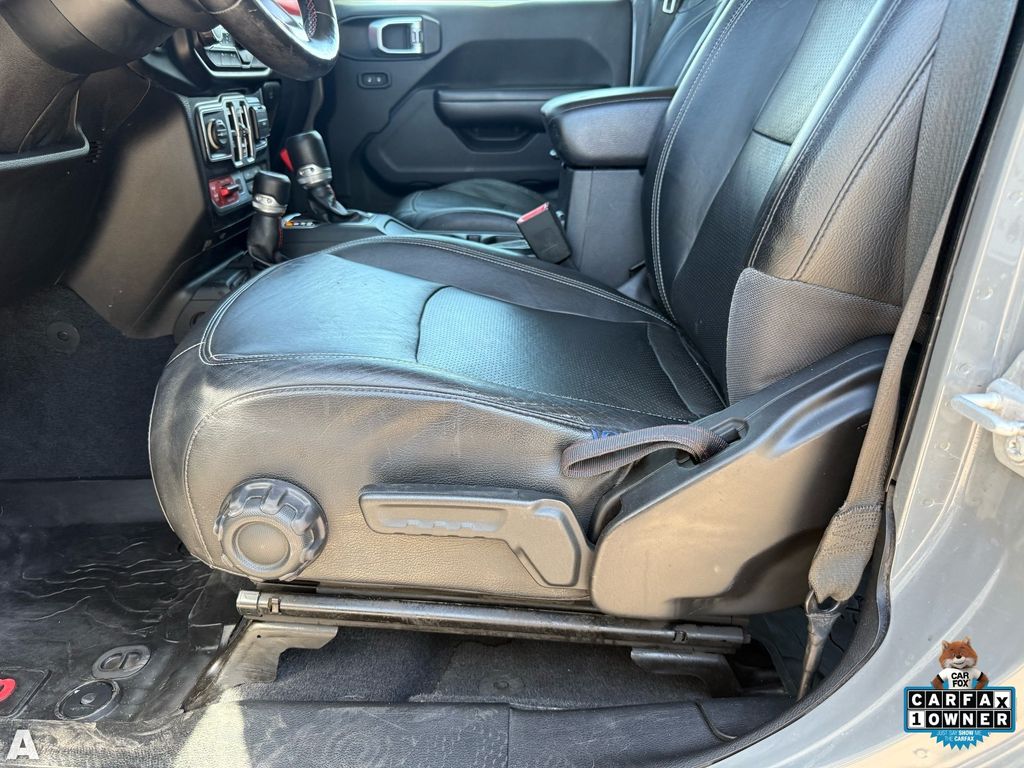 Used 2019 Sting-Gray Clearcoat Jeep Unlimited Rubicon image 13