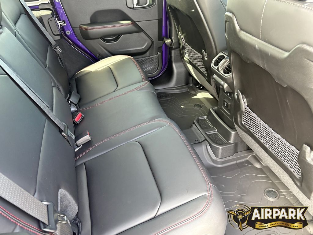 New 2026 Reign Jeep Rubicon image 12