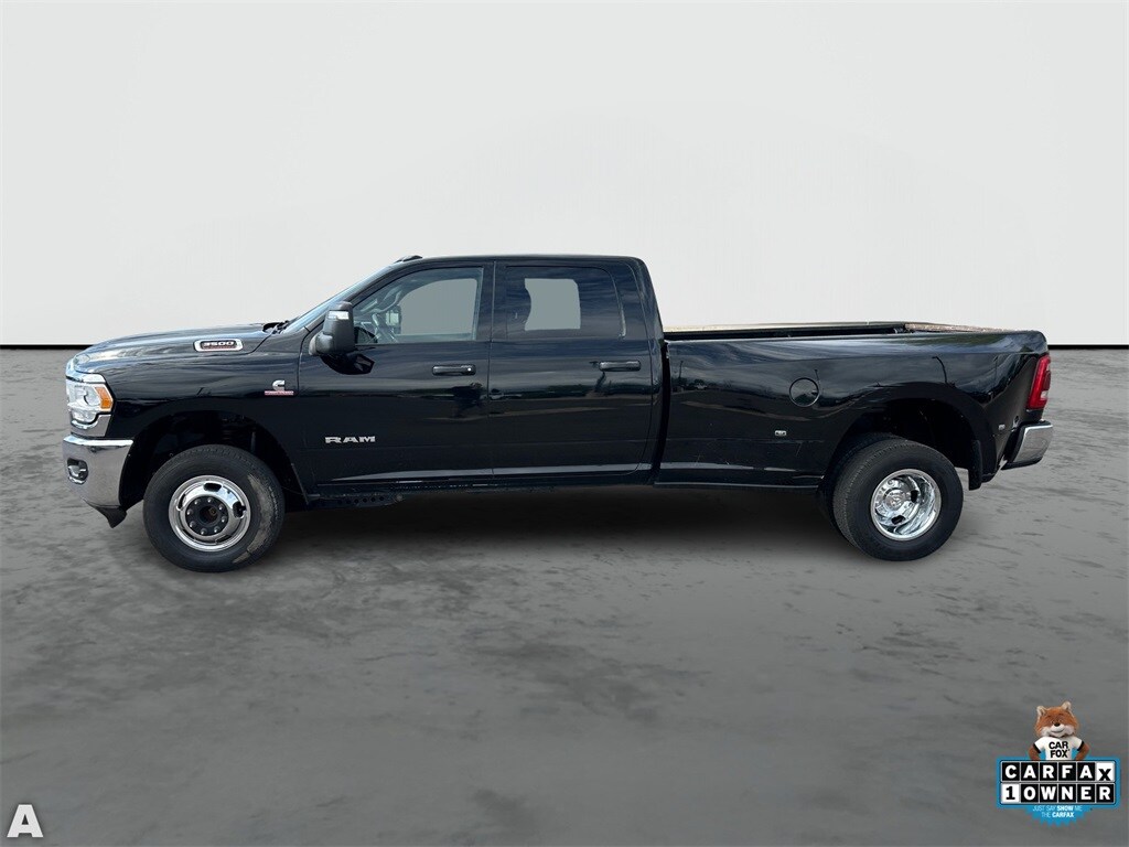 2023 Ram 3500 Big Horn photo 2