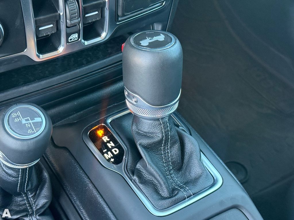 Used 2025 Black Clearcoat Jeep Sahara image 24