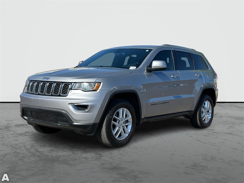 Used 2018 Jeep Grand Cherokee Laredo E with VIN 1C4RJFAG5JC234881 for sale in Scottsdale, AZ