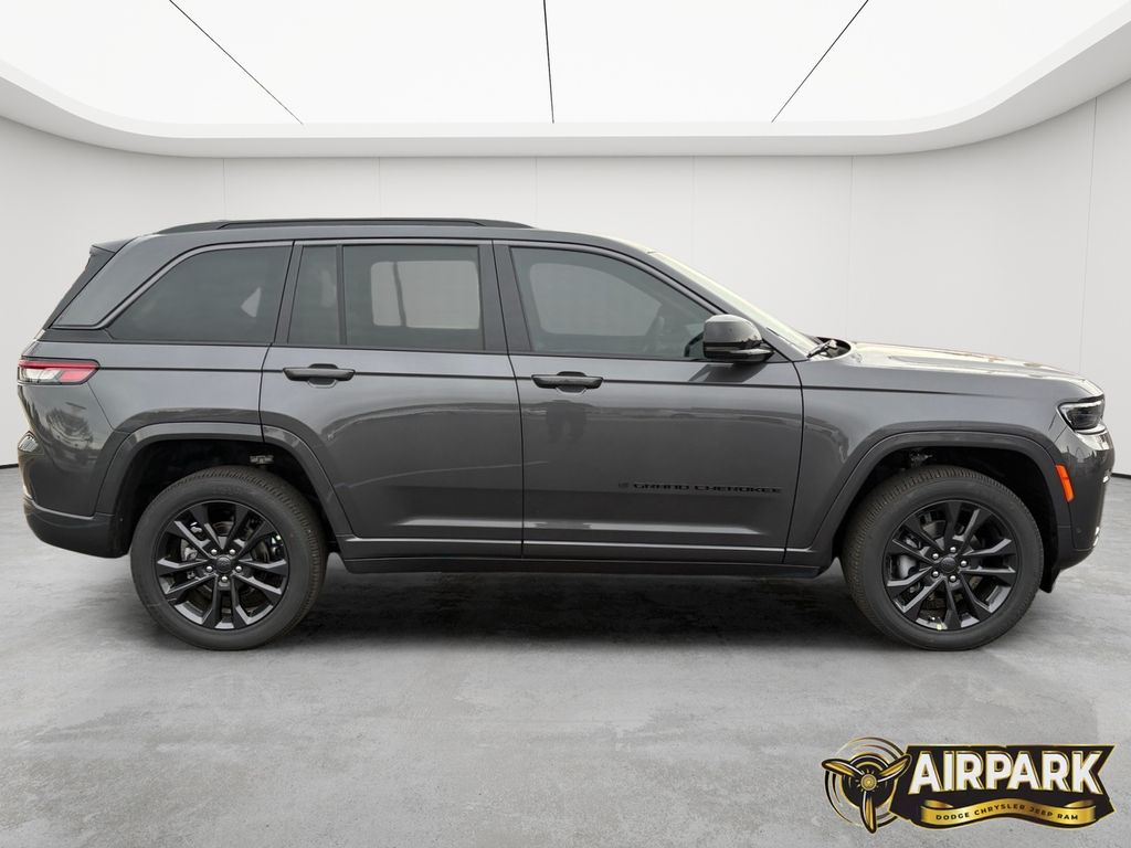 New 2026 Baltic Gray Jeep Limited image 3