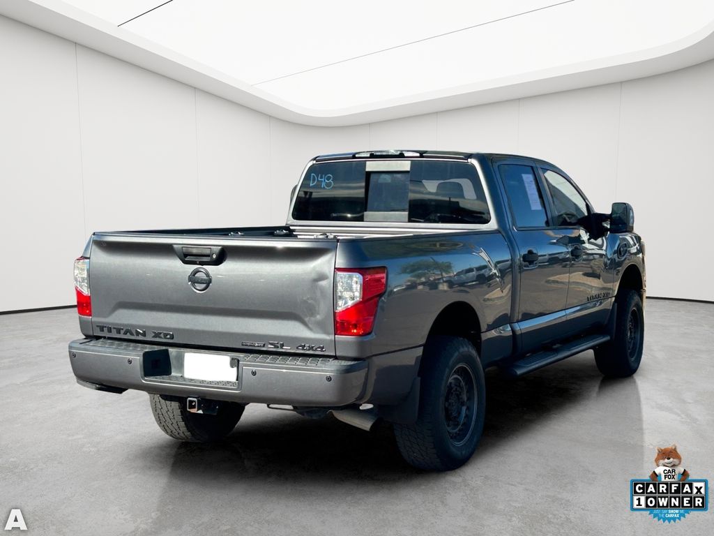 Used 2019 Gun Metallic Nissan SL image 5