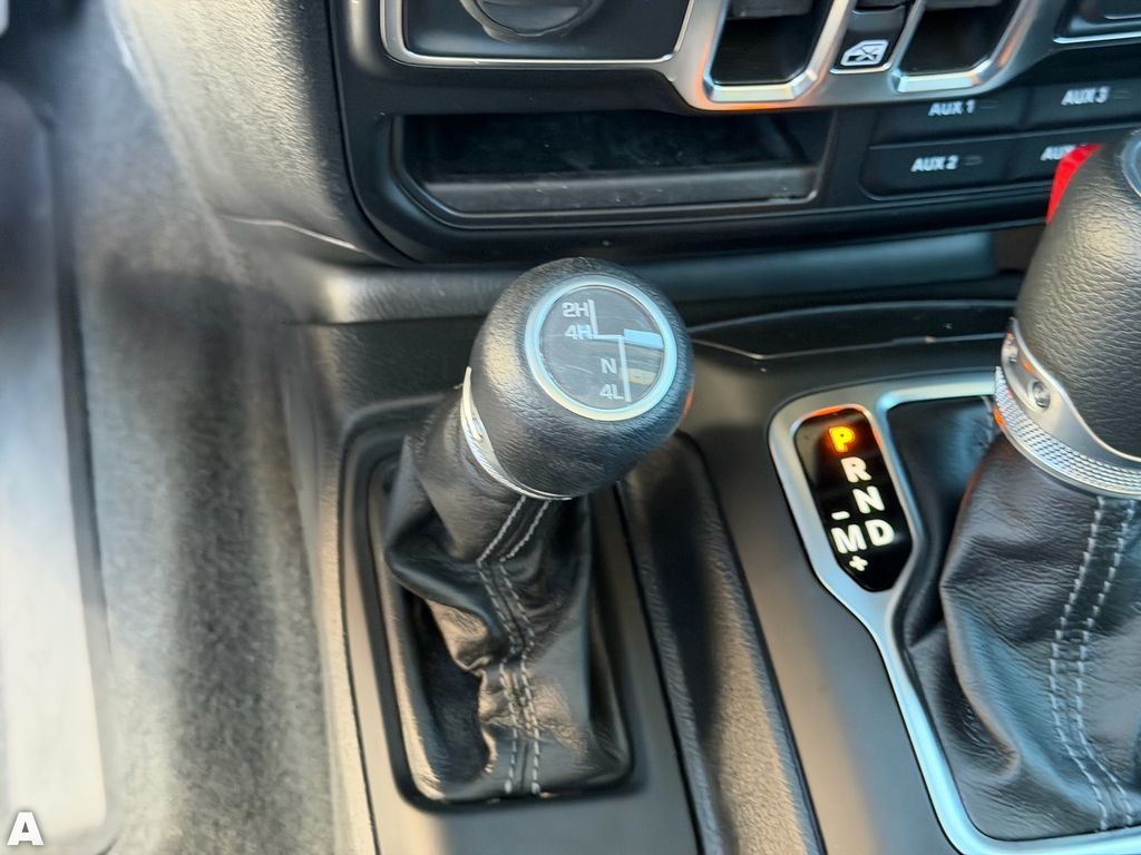 Used 2025 Bright White Clearcoat Jeep Sport S image 29