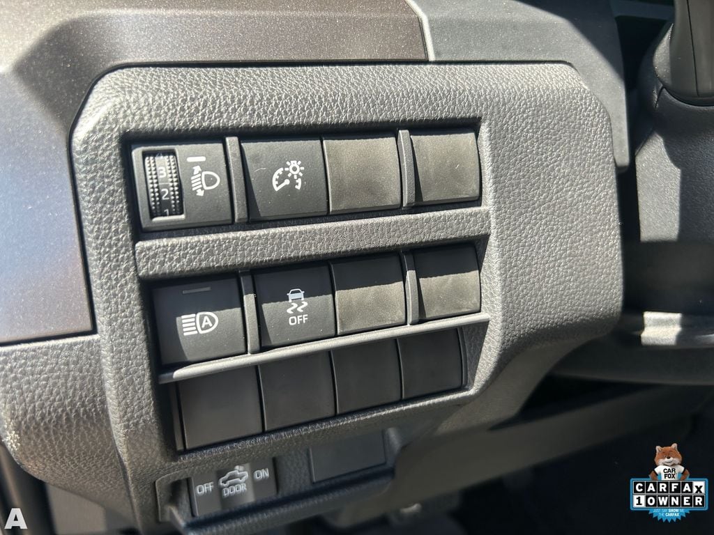 Used 2025 Underground Toyota SR5 image 22