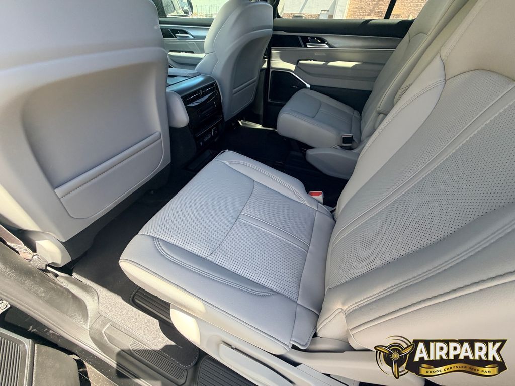 New 2026 High Gloss Black Jeep Base image 13
