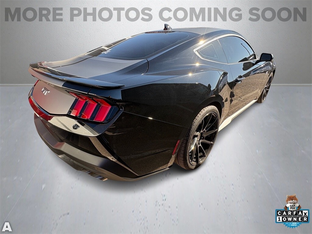 2024 Ford Mustang GT Premium photo 3
