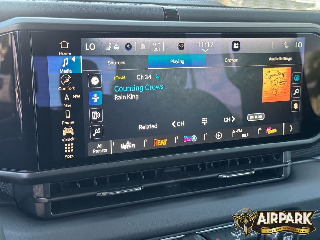 New 2025 Granite Crystal Jeep Rubicon image 18