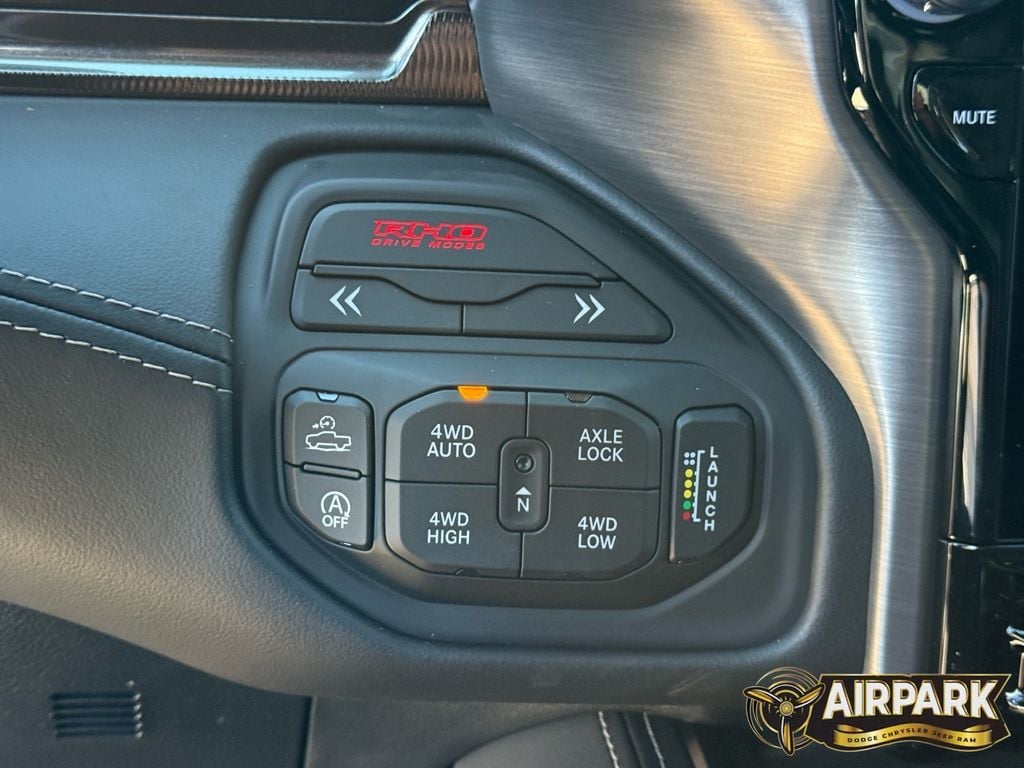 New 2026 Diamond Black Crystal Pearlcoat Ram RHO image 21