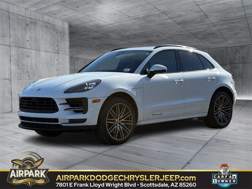 2021 Porsche Macan S's photo