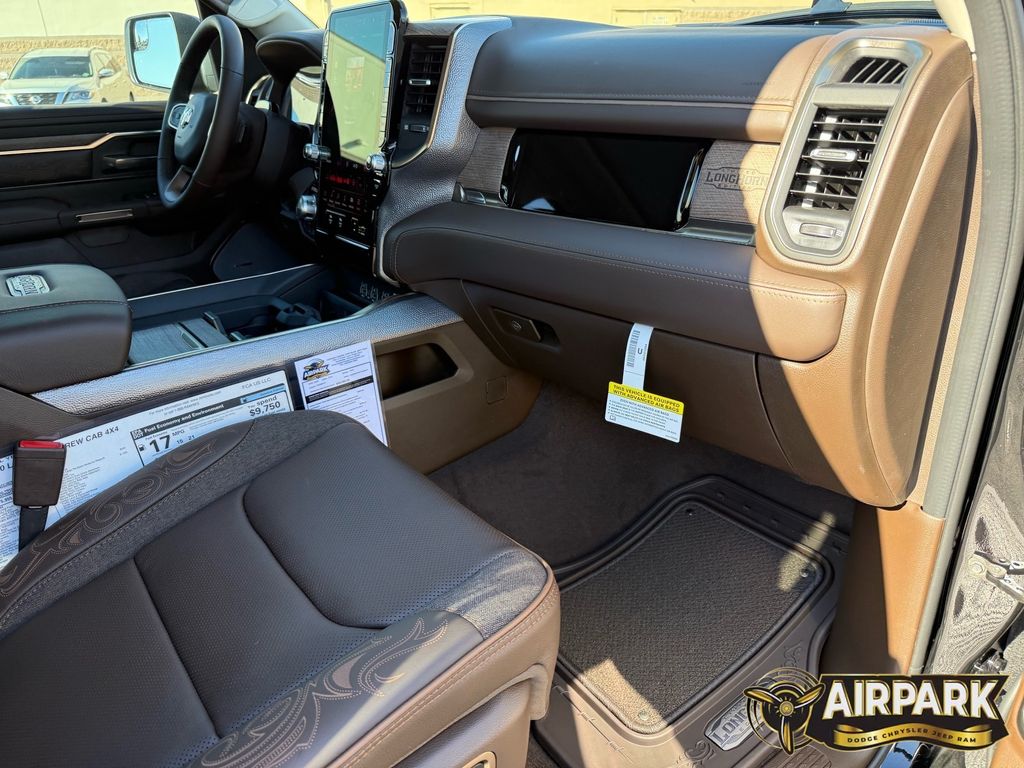 New 2026 Diamond Black Crystal Pearlcoat Ram Limited image 23