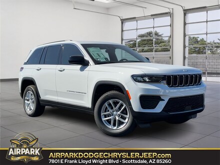 2025 Jeep Grand Cherokee Laredo Sport Utility
