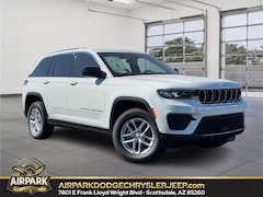 2025 Jeep Grand Cherokee Laredo Sport Utility
