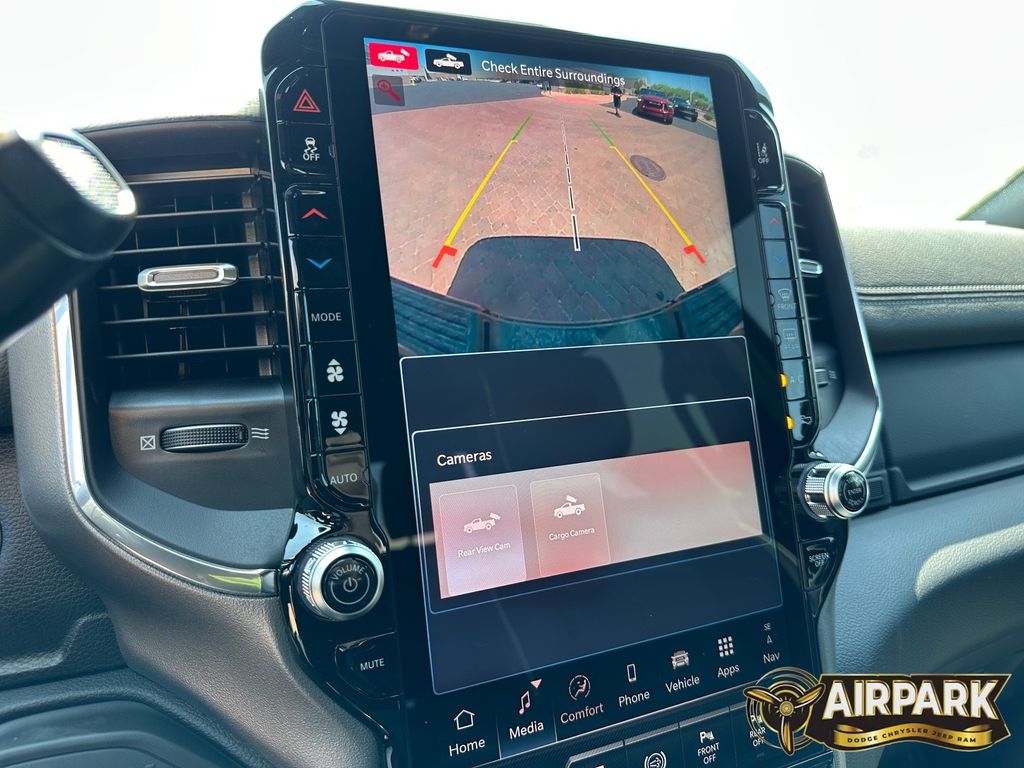 New 2026 Diamond Black Crystal Pearlcoat Ram Laramie image 20