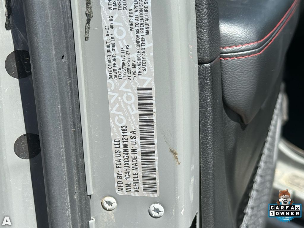 Used 2022 Sting-Gray Clearcoat Jeep Rubicon image 30