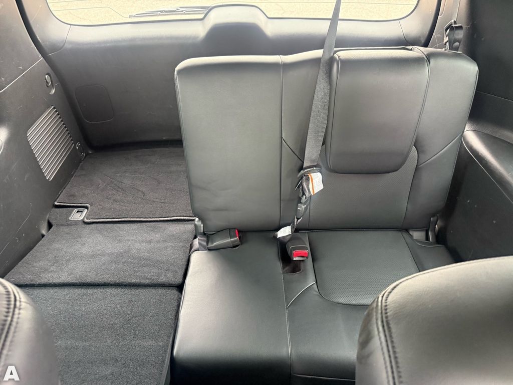 Used 2022 Aspen White Tricoat Nissan SL image 27