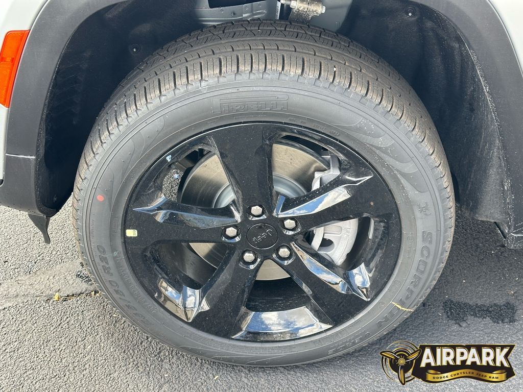 New 2025 Silver Zynith Jeep Limited image 10