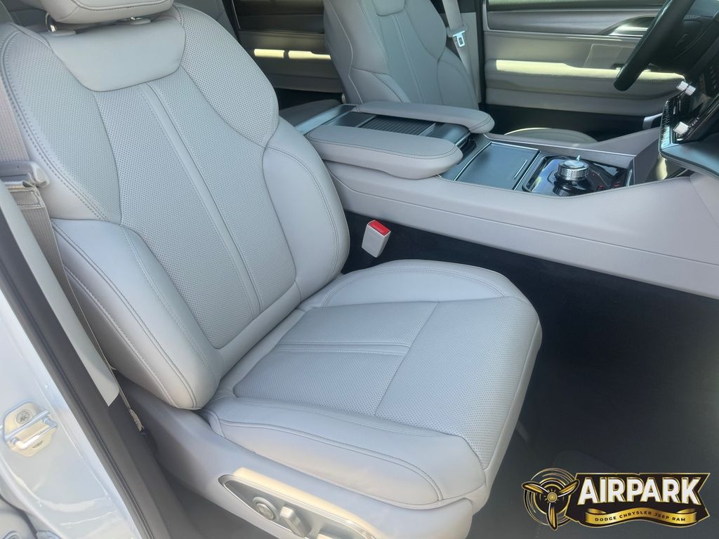 New 2026 Bright White Jeep Base image 12