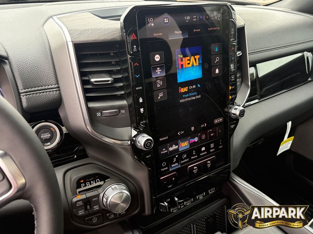 New 2026 Diamond Black Crystal Pearlcoat Ram Laramie image 17