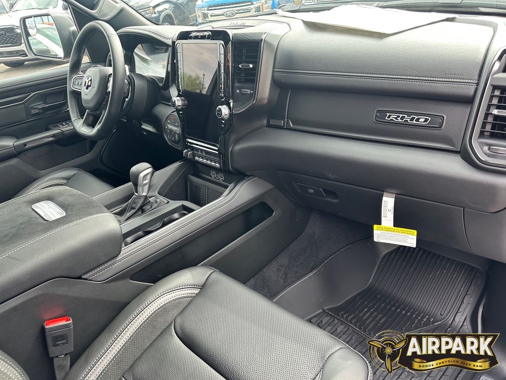 New 2026 Diamond Black Crystal Pearlcoat Ram RHO image 11