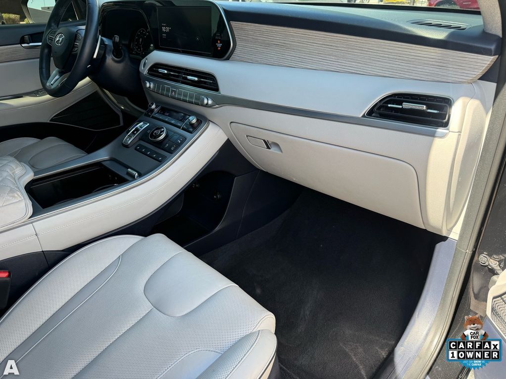 Used 2022 Abyss Black Pearl Hyundai Limited image 29