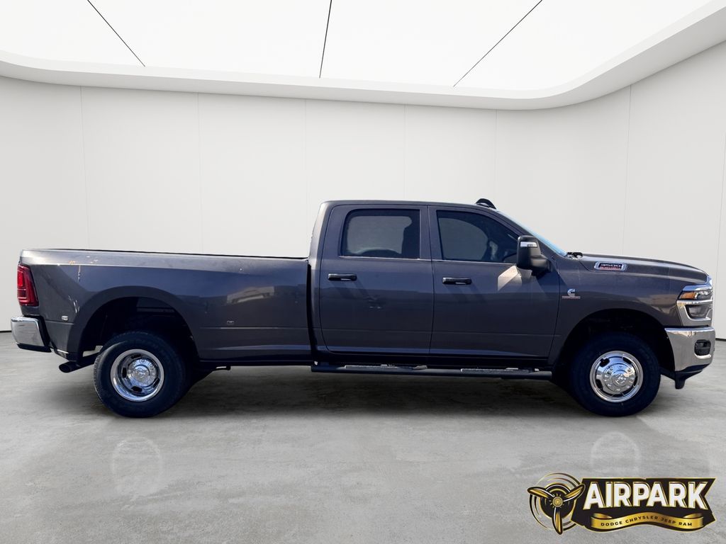 New 2026 Granite Crystal Ram Tradesman image 8