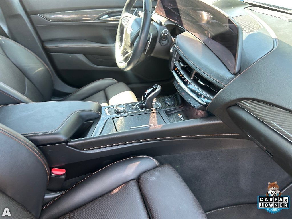 Used 2025 Coastal Blue Metallic Cadillac V-Series image 13