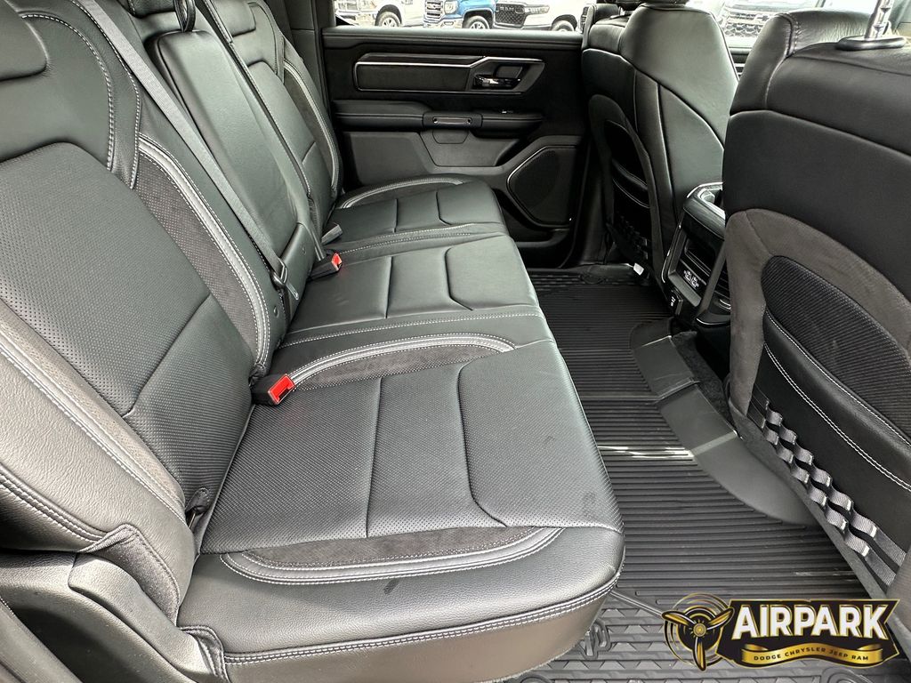 New 2026 Diamond Black Crystal Pearlcoat Ram RHO image 13