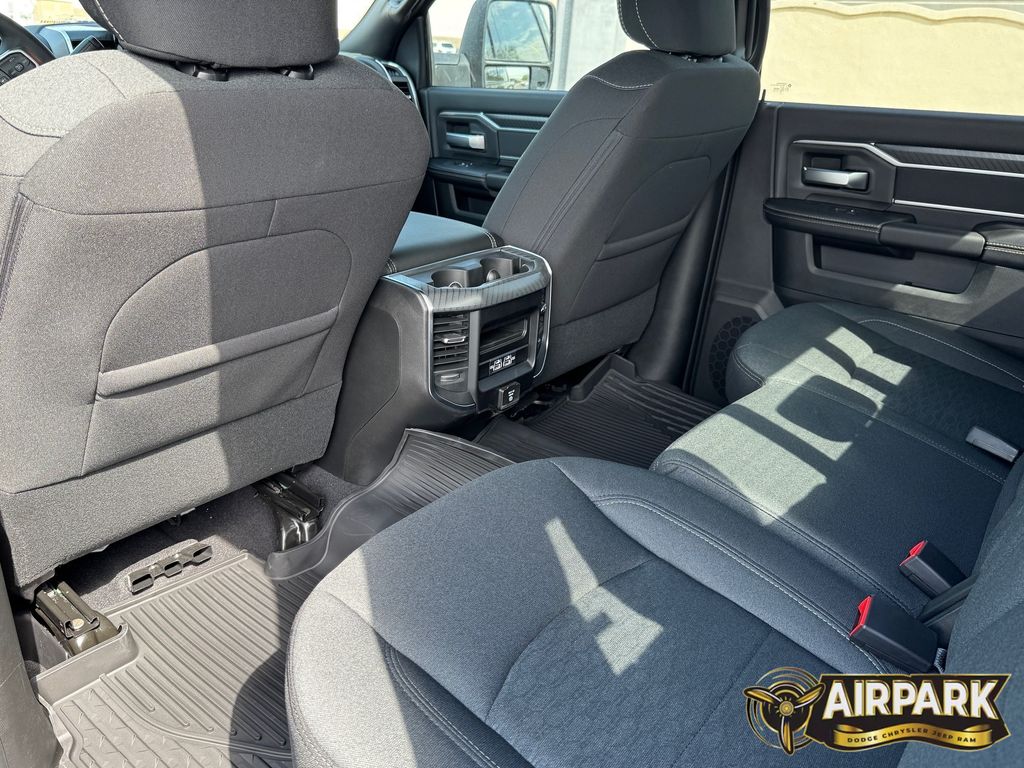 New 2026 Diamond Black Crystal Pearlcoat Ram Big Horn image 17