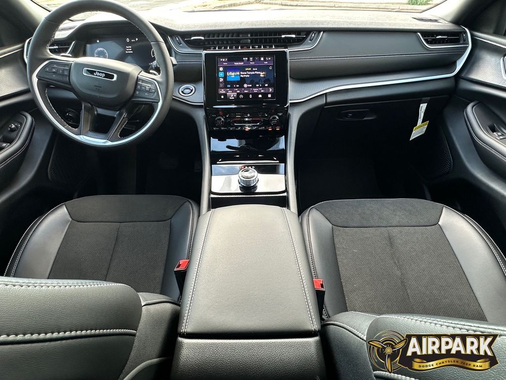New 2025 Silver Zynith Jeep Laredo image 14