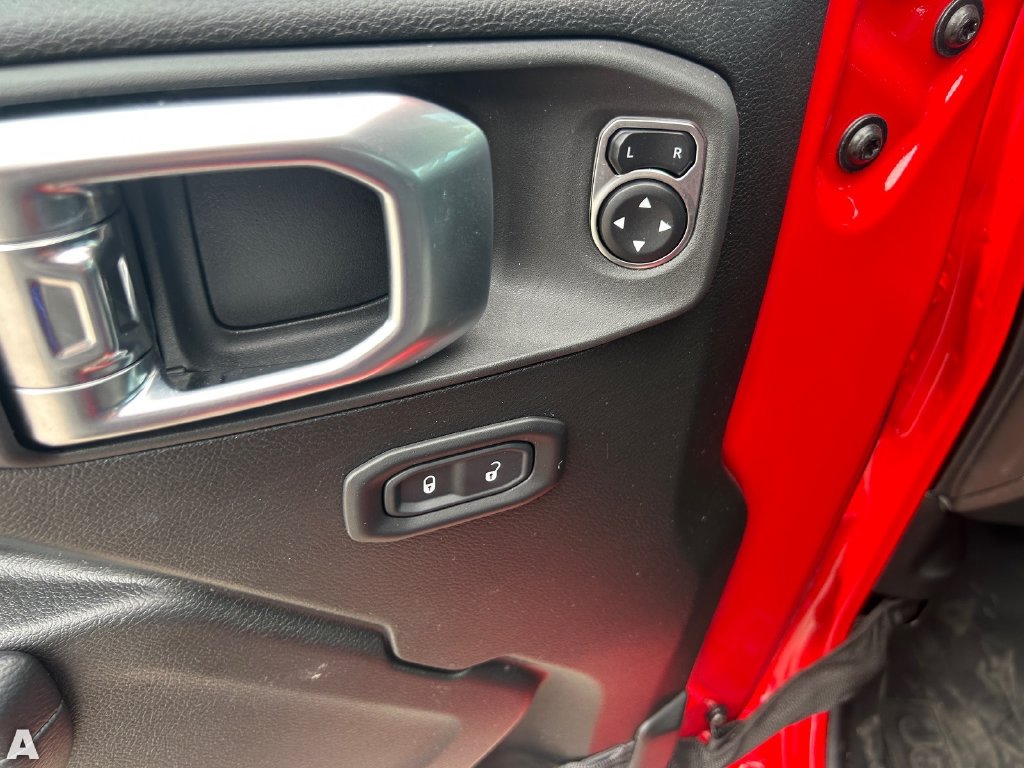 Used 2026 Firecracker Red Clearcoat Jeep Sport S image 18
