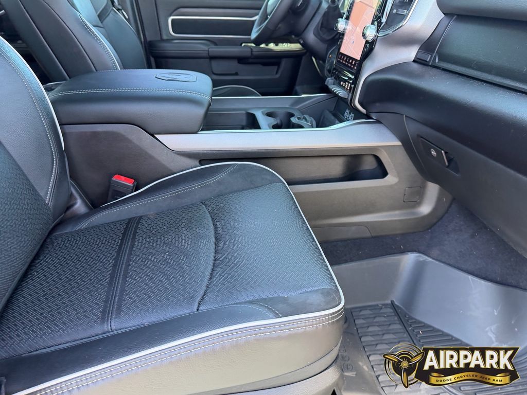 2026 RAM 2500 Laramie - Photo 13