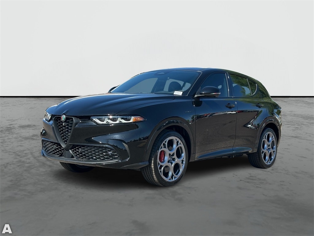 Used 2024 Alfa Romeo Tonale Veloce with VIN ZASPATDW4R3050735 for sale in Scottsdale, AZ